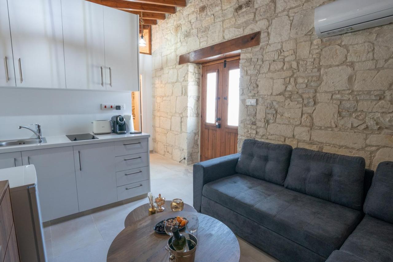 Eidyllio Luxury Suites Omodos Dış mekan fotoğraf