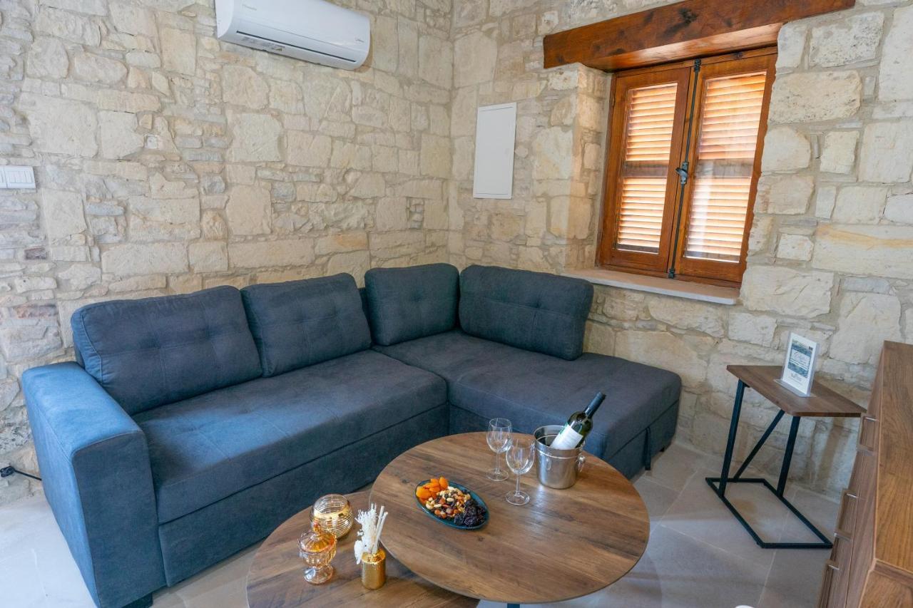 Eidyllio Luxury Suites Omodos Dış mekan fotoğraf