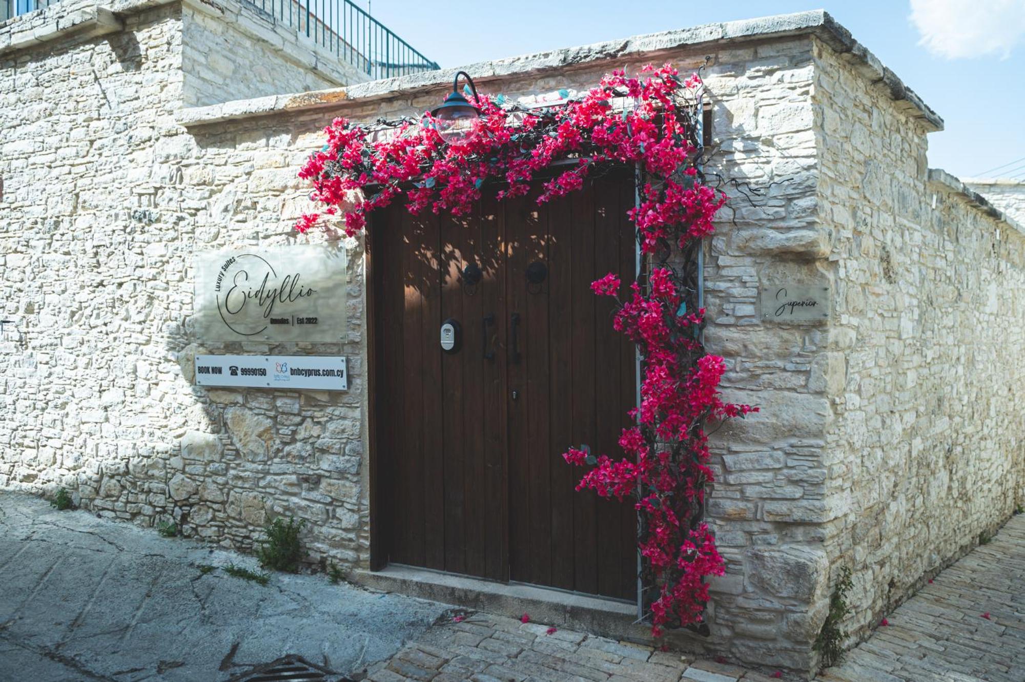 Eidyllio Luxury Suites Omodos Dış mekan fotoğraf